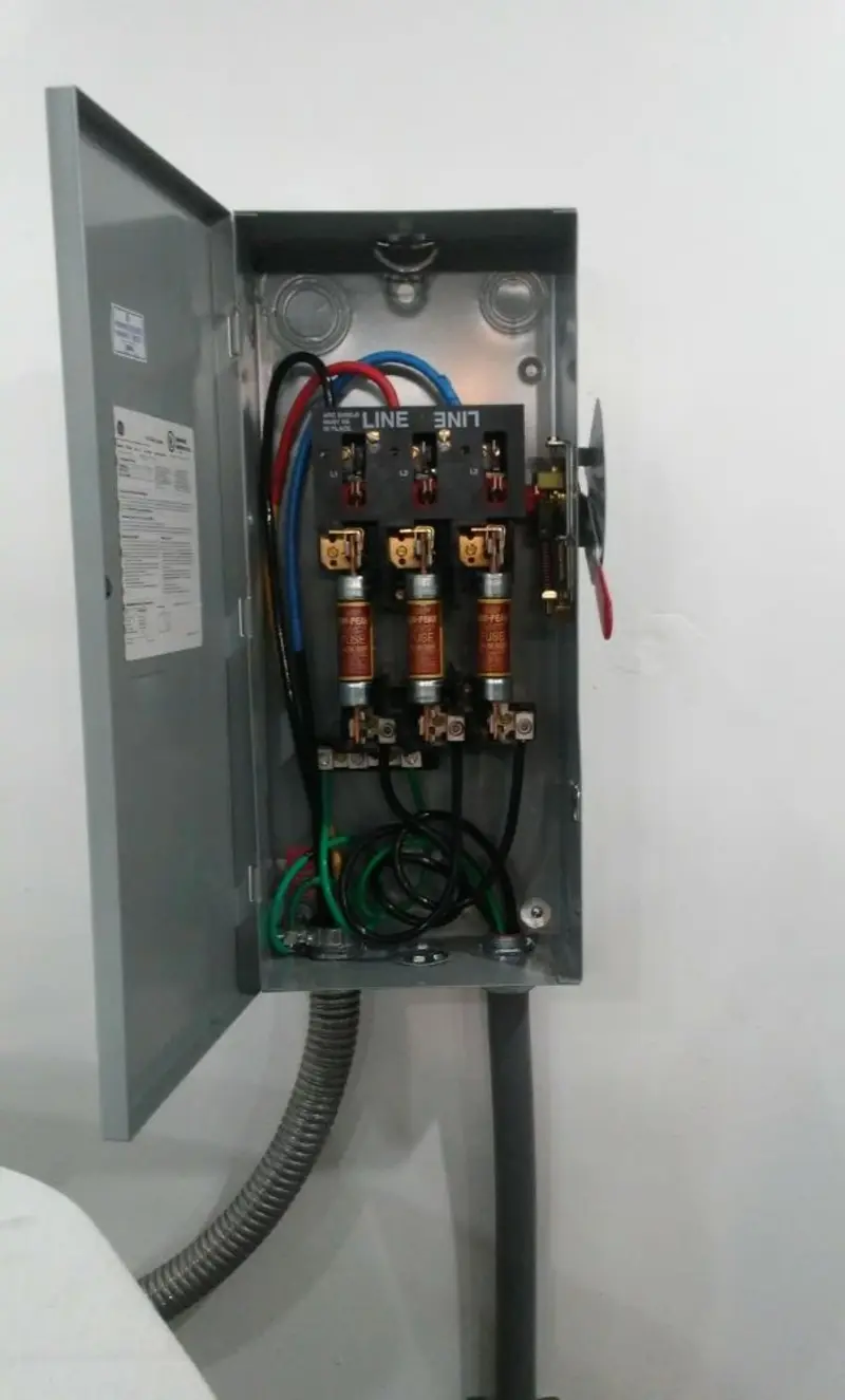 Three-phase disconnect switch installed for Electrical Wiring & Rewiring in Lake Wildwood